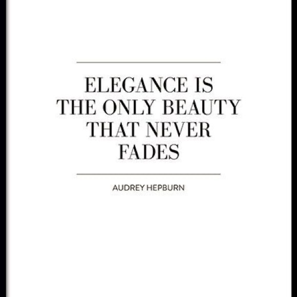 Be.You.tiful🖤💋 - Picture 3 of 4